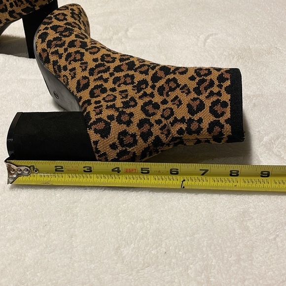 Cheetah Booties Mia Brand - Picture 4 of 8